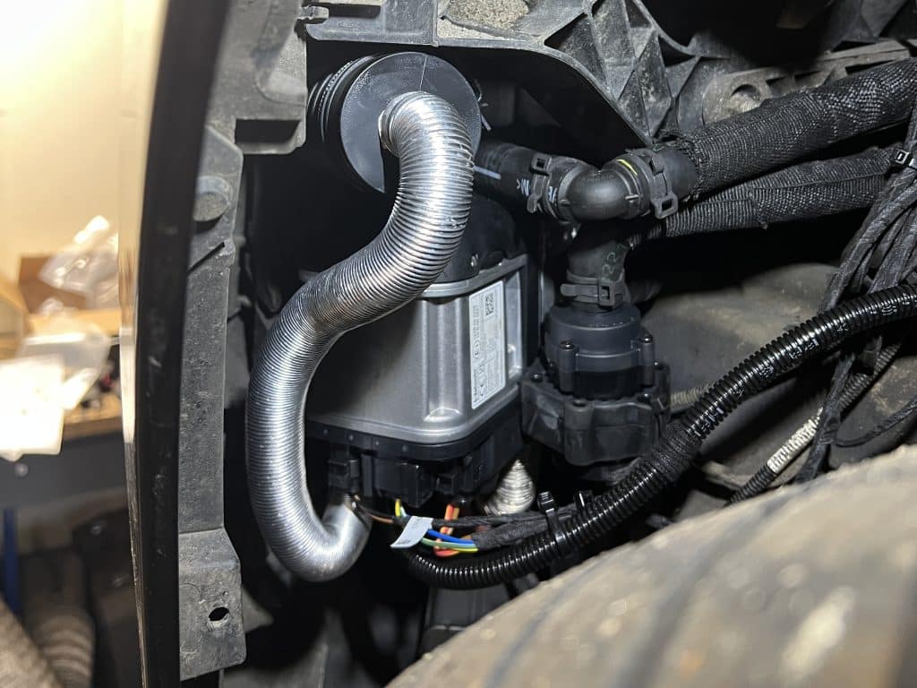 Webasto fyr installeret i bil