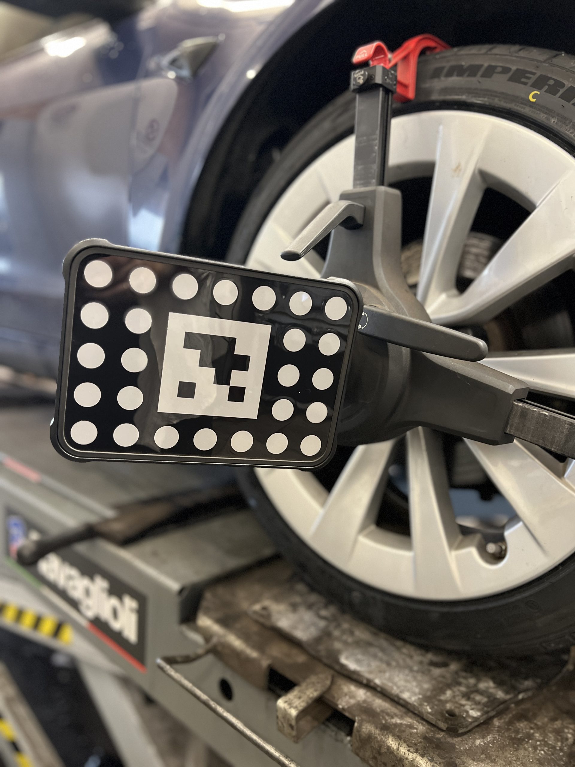 4-hjulsudmåling og sporing 3 Sporing og 4 hjulsudmaaling autel freck autoteknik 26 scaled