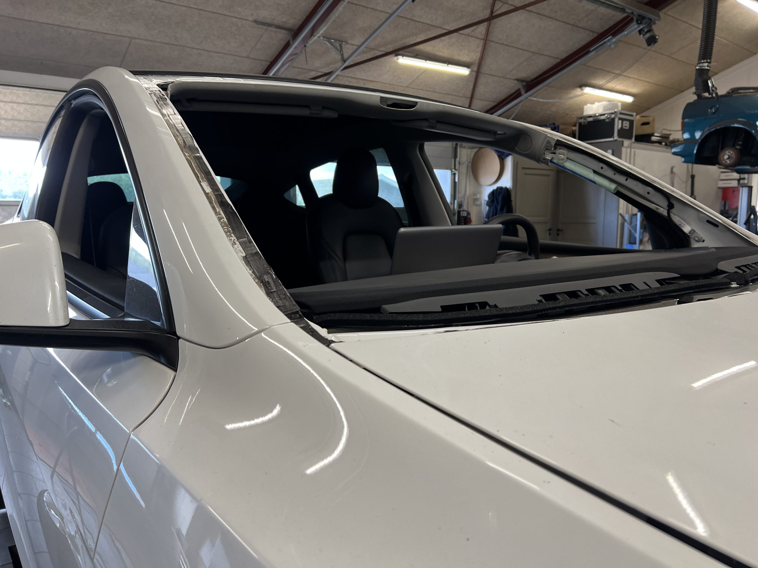 Tesla Skadeservice 16 Tesla autorude freck autoteknik slagelse 7 scaled
